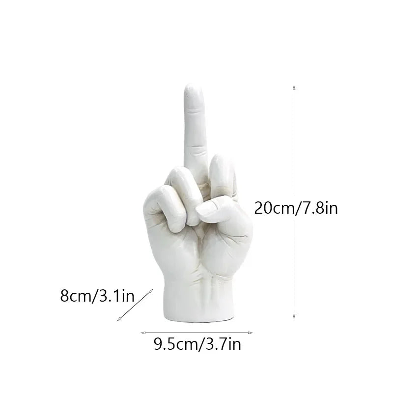 Figurka „Środkowy Palec” – Humorystyczna Ozdoba Idealna na Prezent