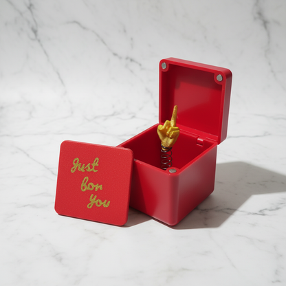 FCK Box z Wyskakującym Palcem – Upominek dla trolla